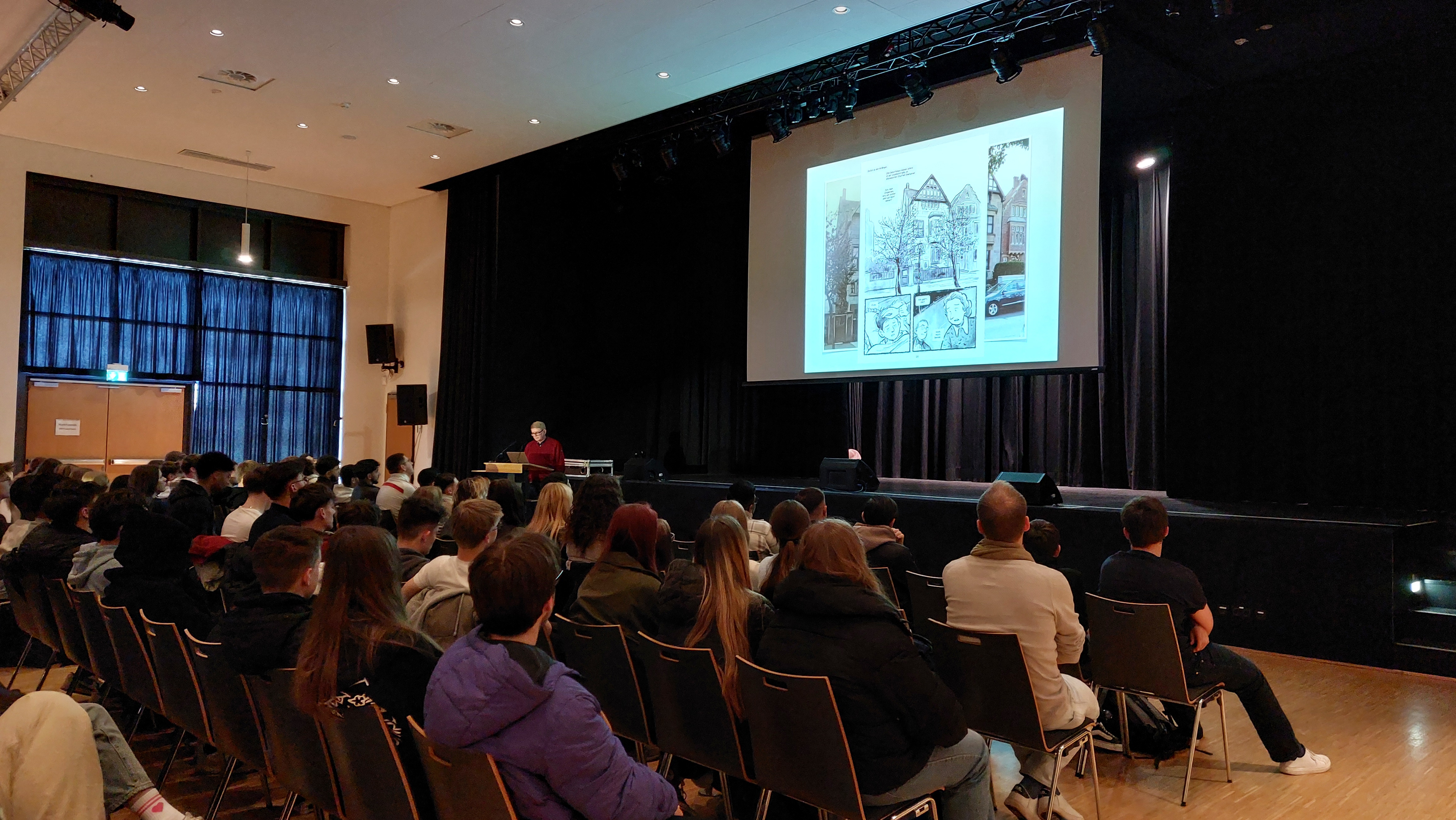 Lesung von Tobi Dahmen aus seiner Graphic Novel „Columbusstraße – Eine Familiensaga in Zeiten des Zweiten Weltkrieges“